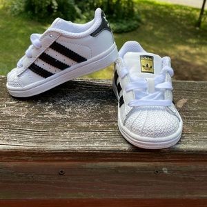 TODDLER adidas classic